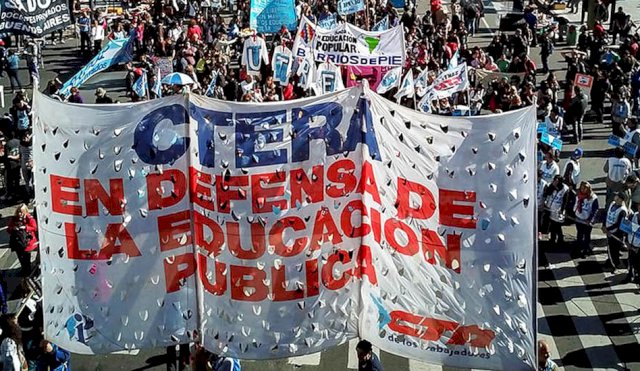 EDUCACIÓN